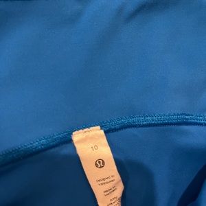 Lululemon fast and free pockets size 10! Excellent condition.